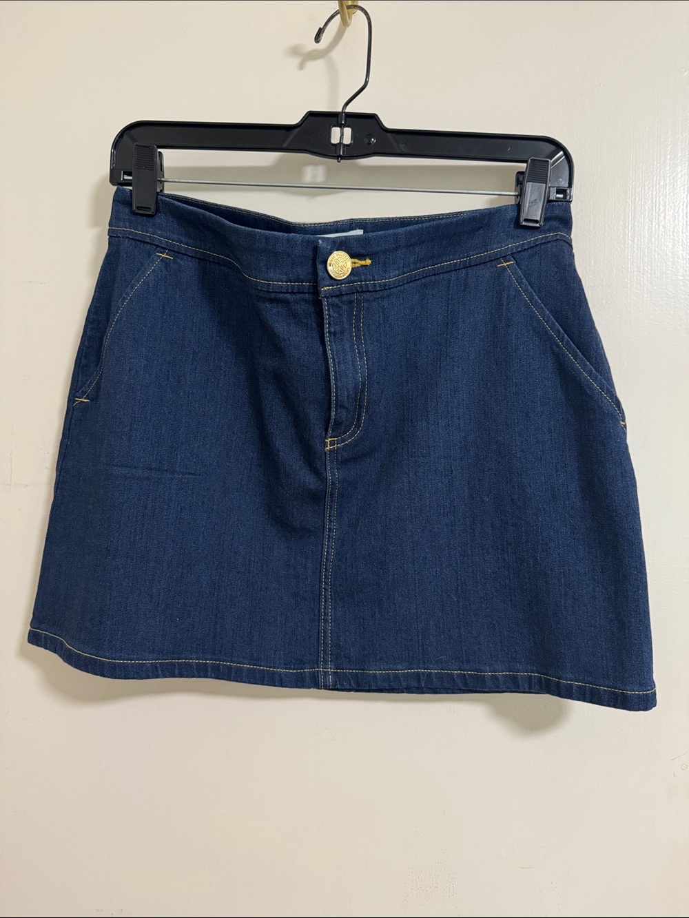 Lilly Pulitzer - Colette Stretch Denim Dark Wash Mini Skirt with Gold Button